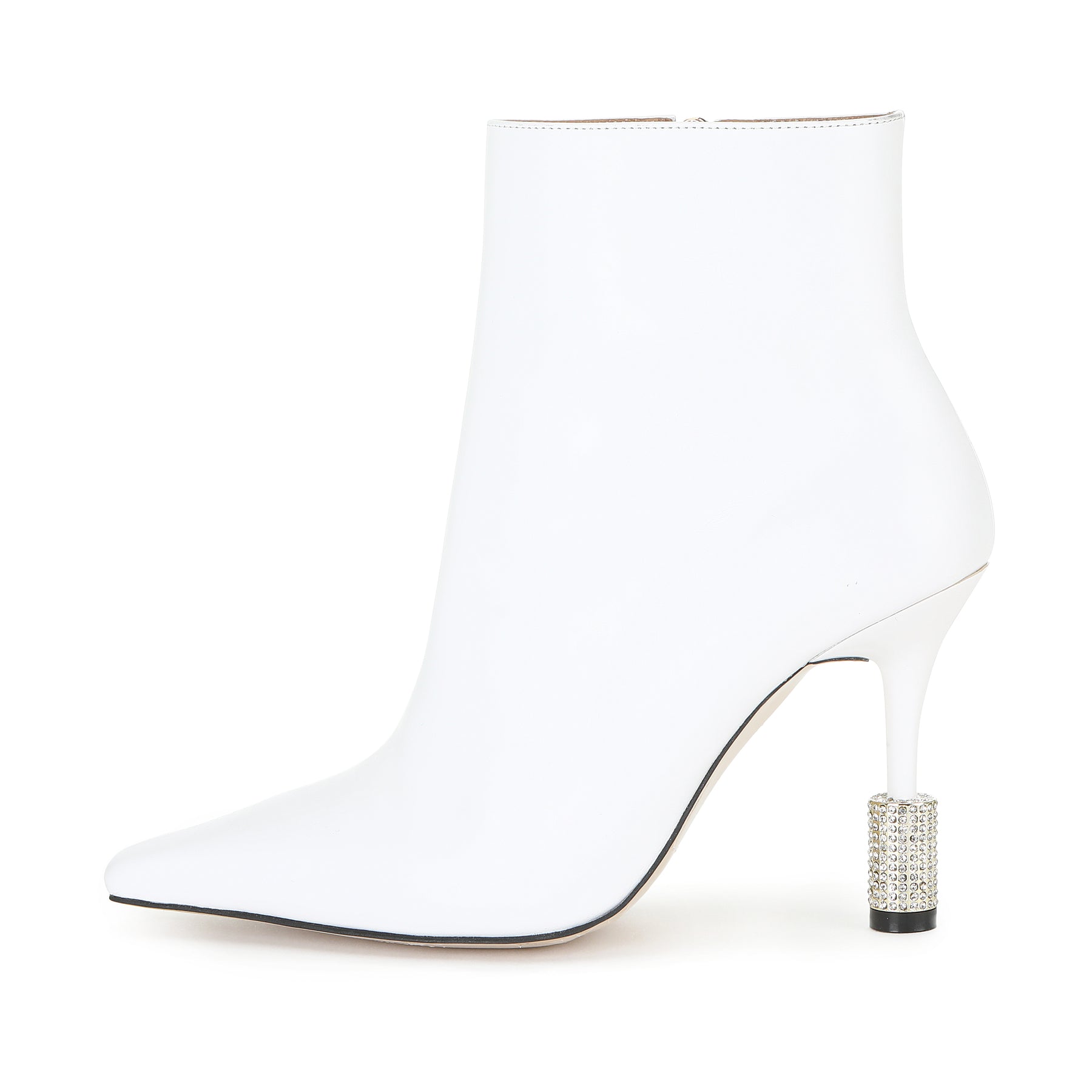 MATTE BOOTS WHITE