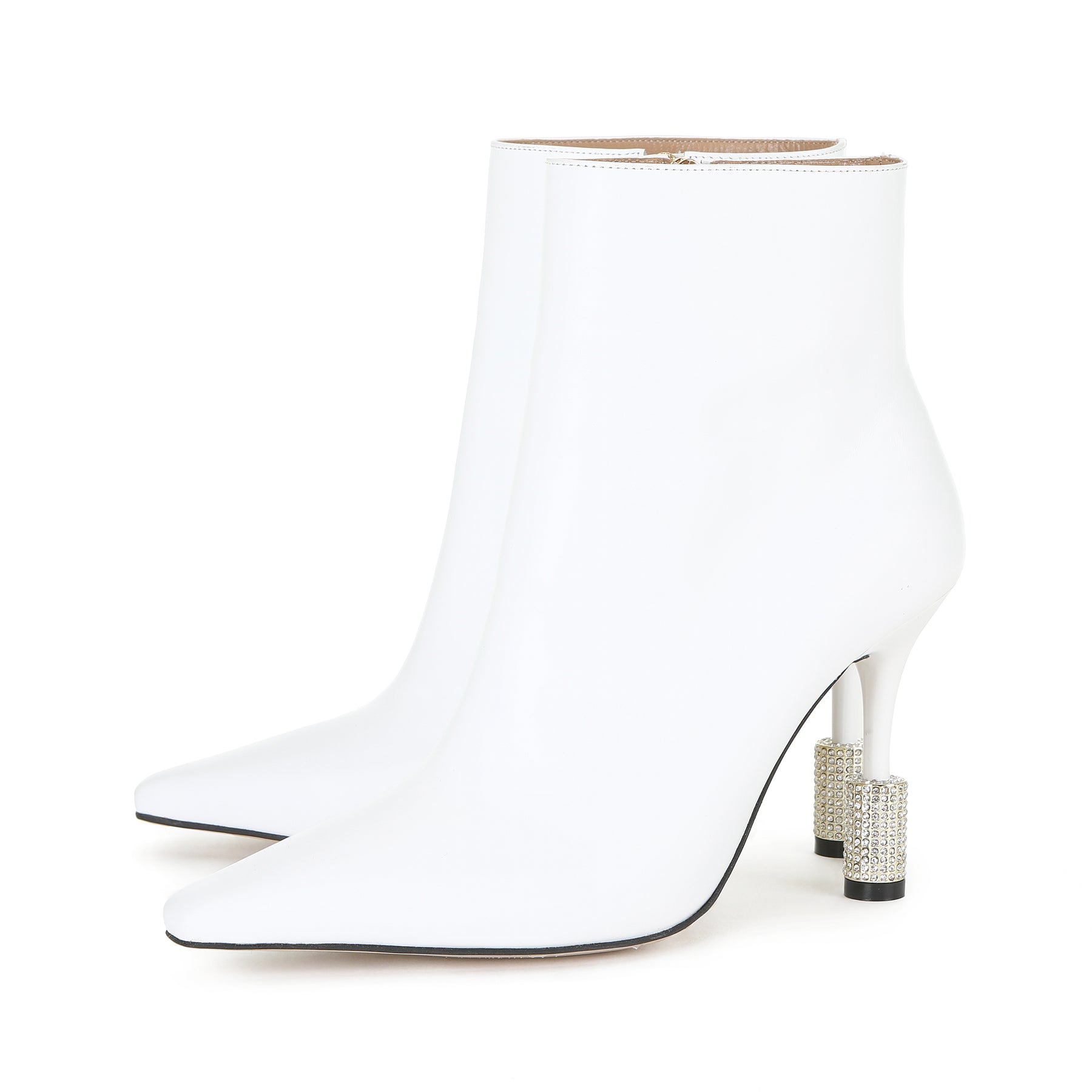 MATTE BOOTS WHITE