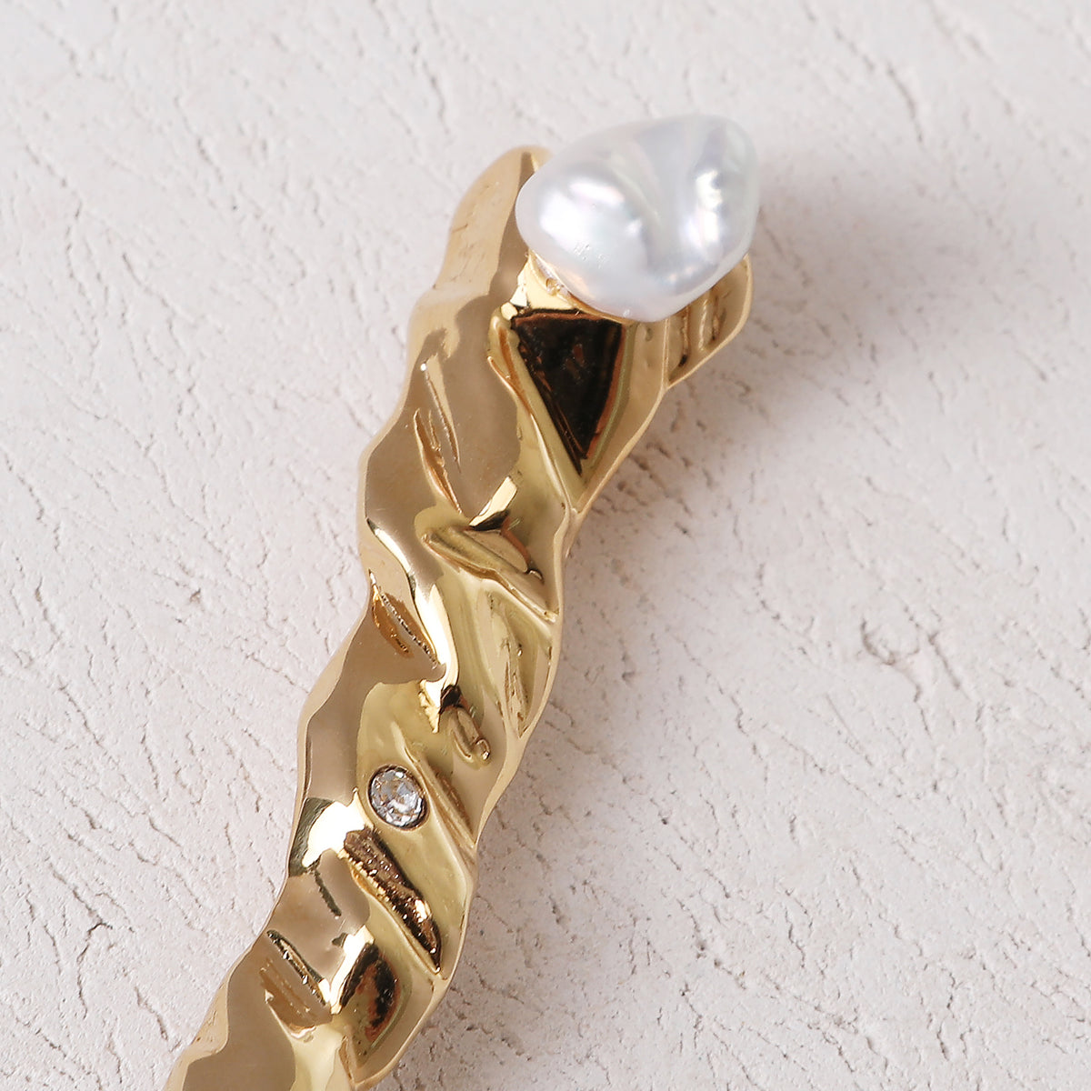 CLIFF PEARL HAIRCLIP GOLD