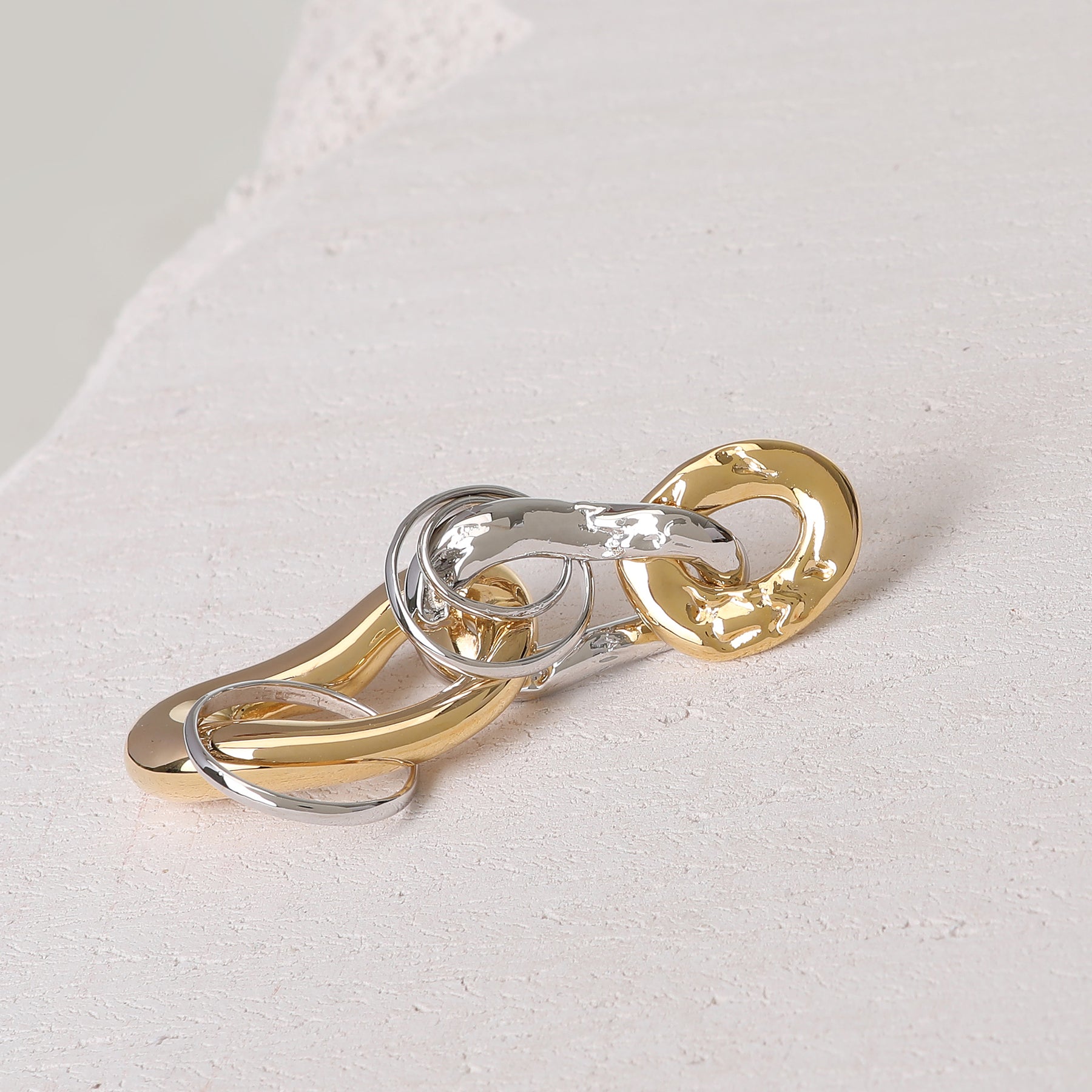 OYSTER CHAIN EARRING GOLD