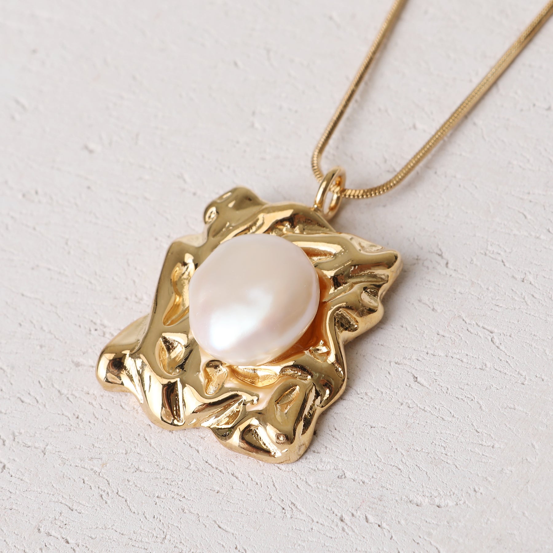 FRAME NECKLACE GOLD