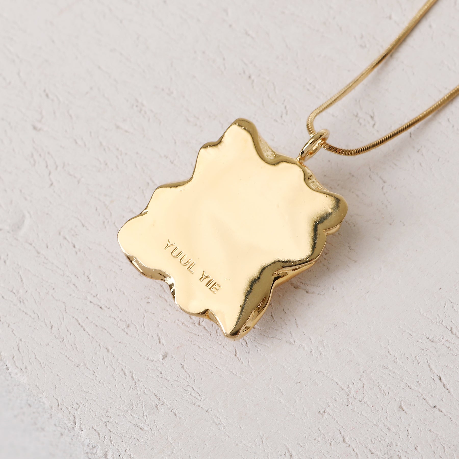 FRAME NECKLACE GOLD
