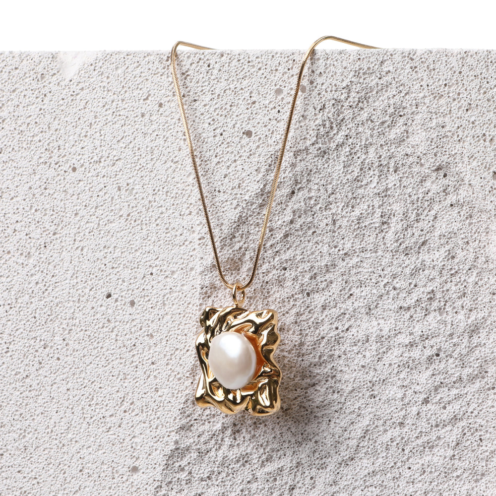 FRAME NECKLACE GOLD